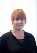 Betina, frisør hos Din Frisør Hammel
